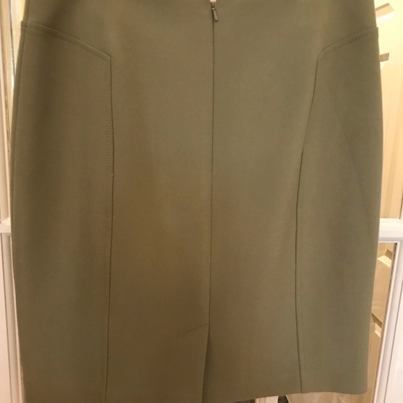 Halogen Skirt- Olive- Size 10P - Picture 2 of 3